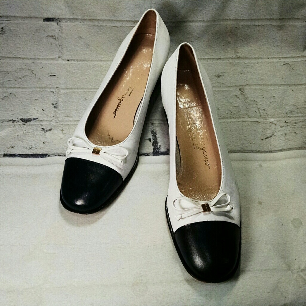 SALVATORE FERRAGAMO pre-owned